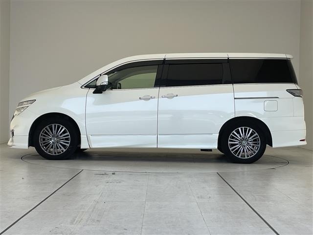 Nissan ELGRAND 2017 7594495-2