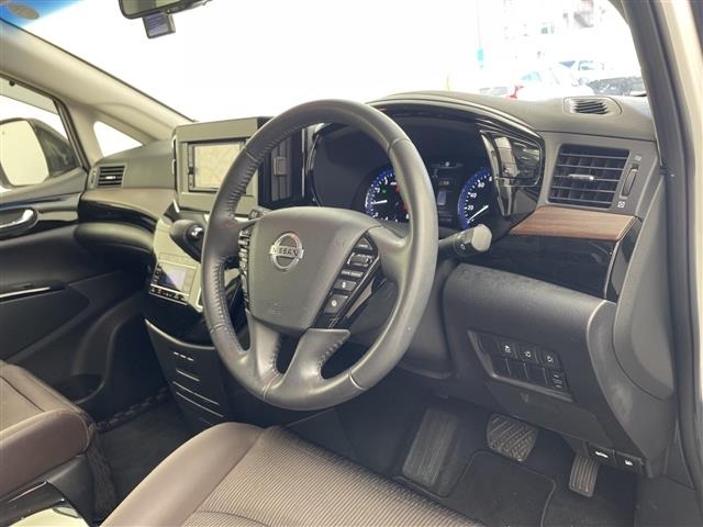 Nissan ELGRAND 2021 7594498-1