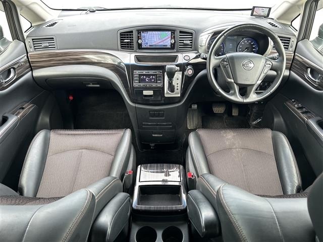Nissan ELGRAND 2016 7594501-15