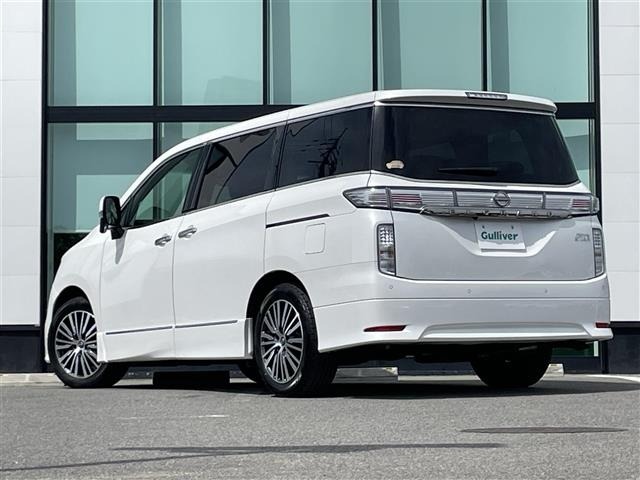 Nissan ELGRAND 2024 7594502-14