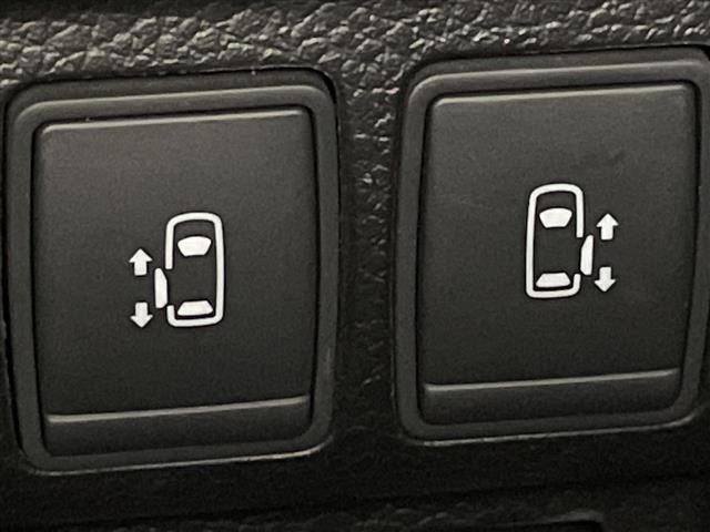 Nissan ELGRAND 2018 7594503-21