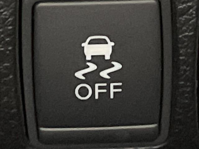 Nissan ELGRAND 2018 7594503-3