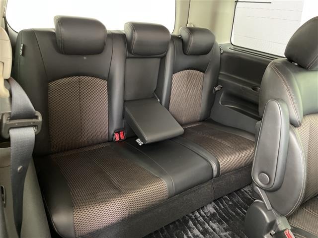 Nissan ELGRAND 2013 7594504-11