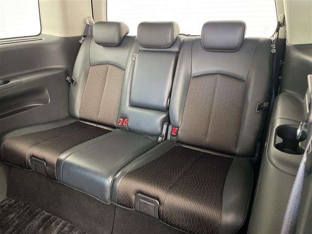 Nissan ELGRAND 2017 7594505-2