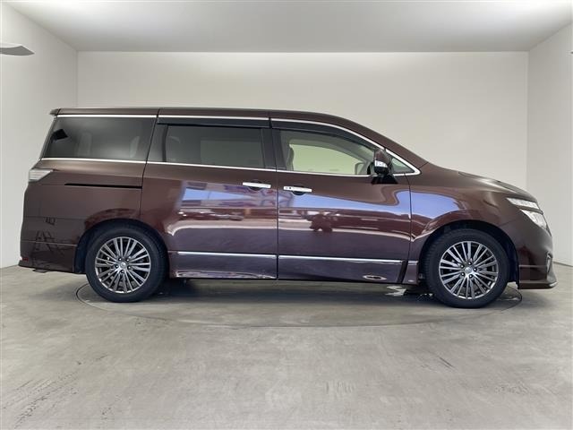 Nissan ELGRAND 2017 7594505-21