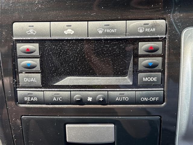 Nissan ELGRAND 2017 7594506-12