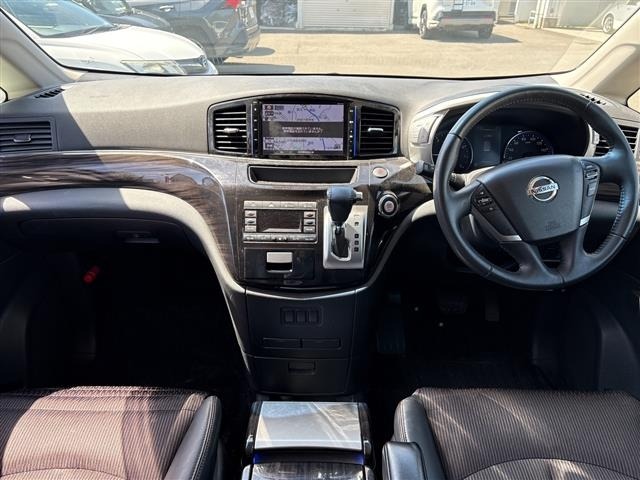 Nissan ELGRAND 2017 7594506-15