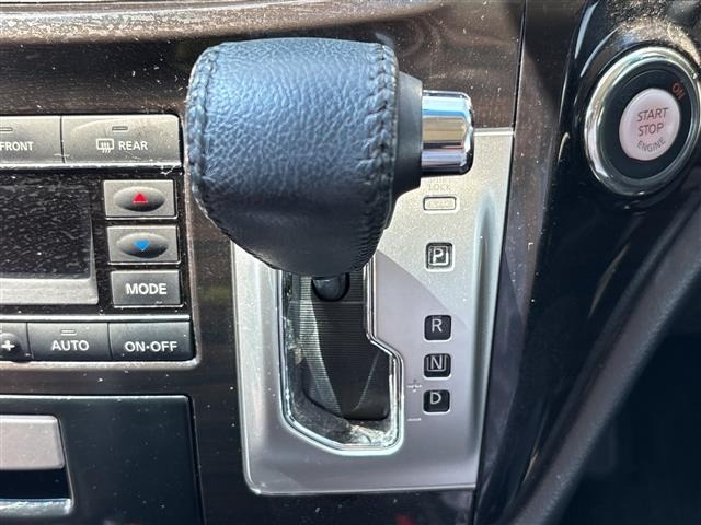 Nissan ELGRAND 2017 7594506-22