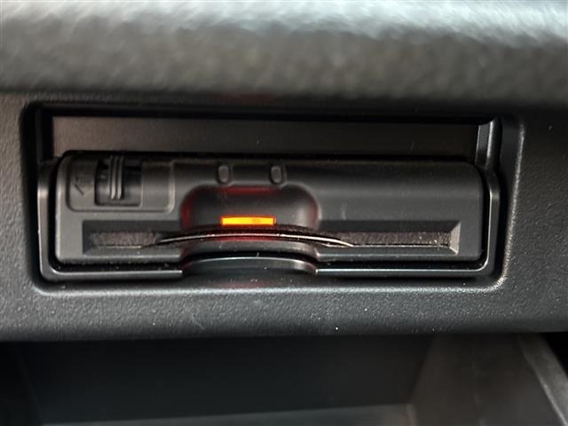 Nissan ELGRAND 2017 7594506-3