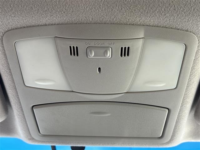 Nissan ELGRAND 2017 7594506-6