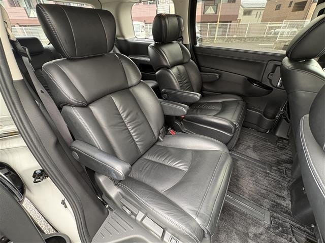 Nissan ELGRAND 2023 7594507-11