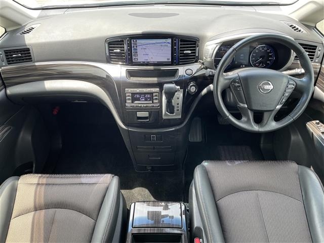 Nissan ELGRAND 2019 7594508-15
