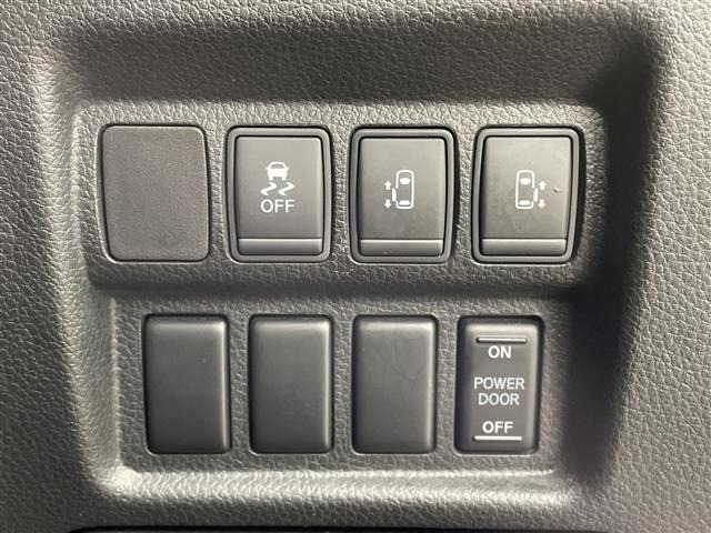 Nissan ELGRAND 2016 7594510-11