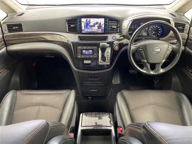 Nissan ELGRAND 2016 7594510-14