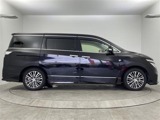 Nissan ELGRAND 2016 7594510-2