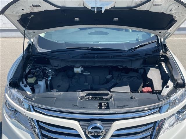 Nissan ELGRAND 2017 7594511-11