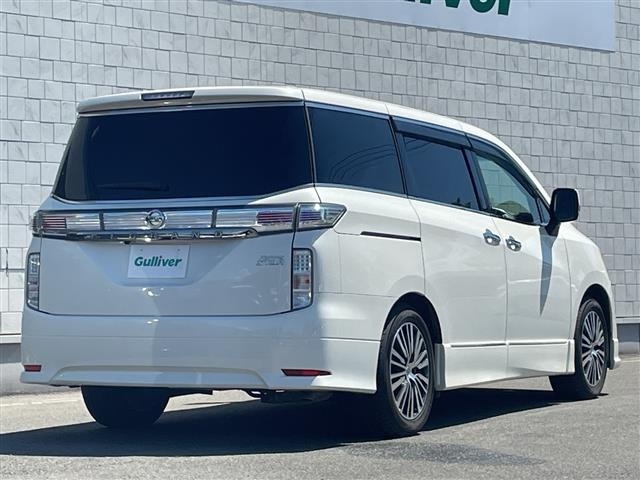 Nissan ELGRAND 2017 7594511-5