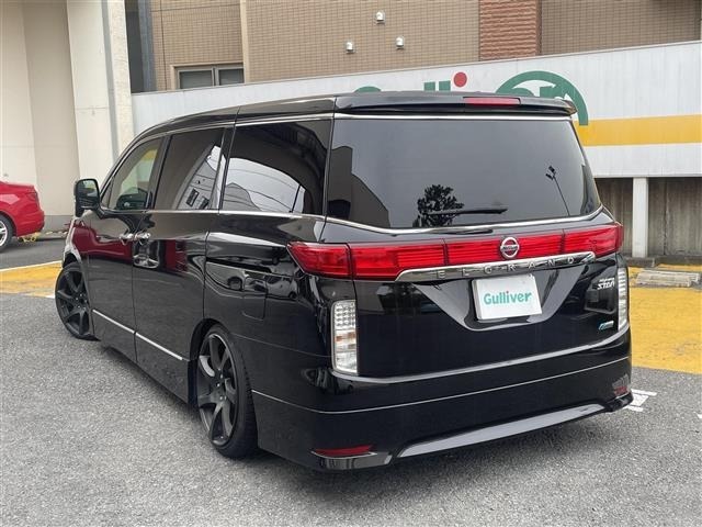 Nissan ELGRAND 2010 7594512-13