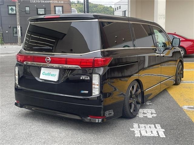 Nissan ELGRAND 2010 7594512-3