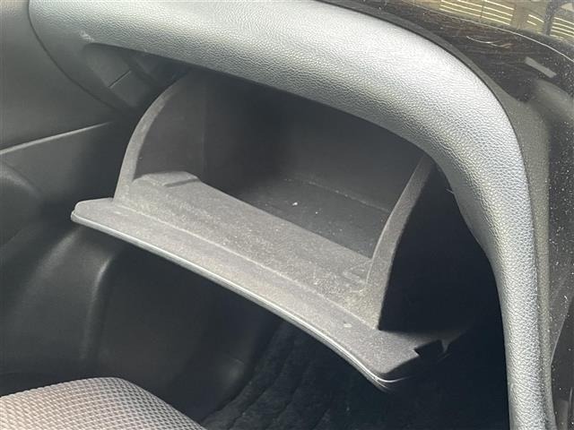 Nissan ELGRAND 2010 7594512-4