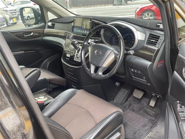 Nissan ELGRAND 2010 7594512-9