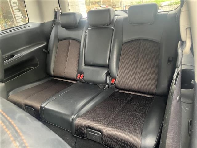 Nissan ELGRAND 2017 7594513-5