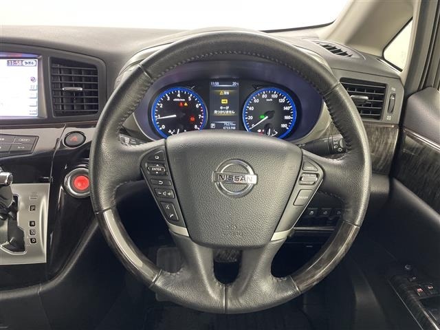 Nissan ELGRAND 2015 7594514-14