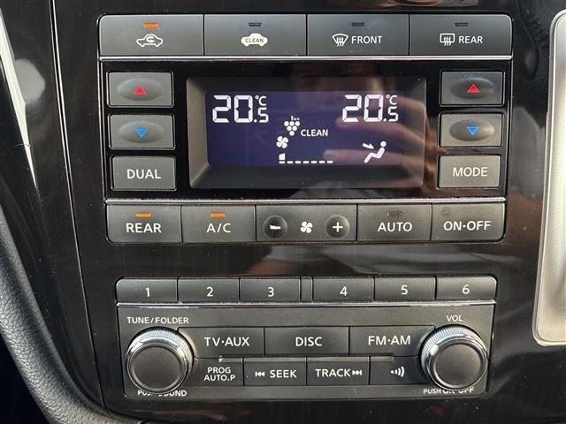 Nissan ELGRAND 2016 7594515-10