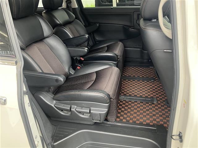 Nissan ELGRAND 2019 7594520-11