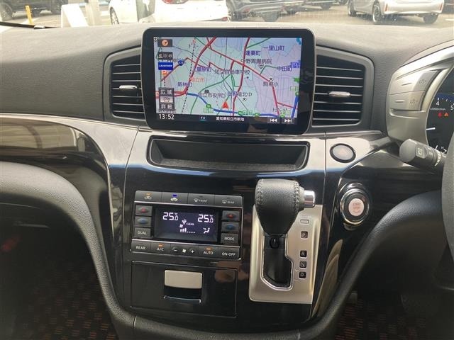 Nissan ELGRAND 2019 7594520-12