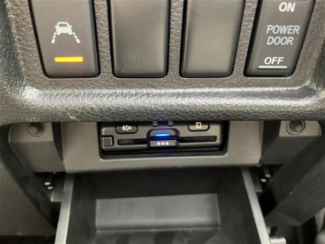 Nissan ELGRAND 2019 7594520-18