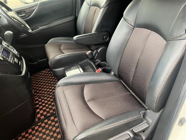 Nissan ELGRAND 2019 7594520-2