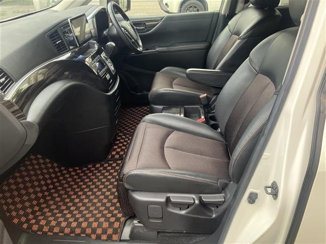 Nissan ELGRAND 2019 7594520-4