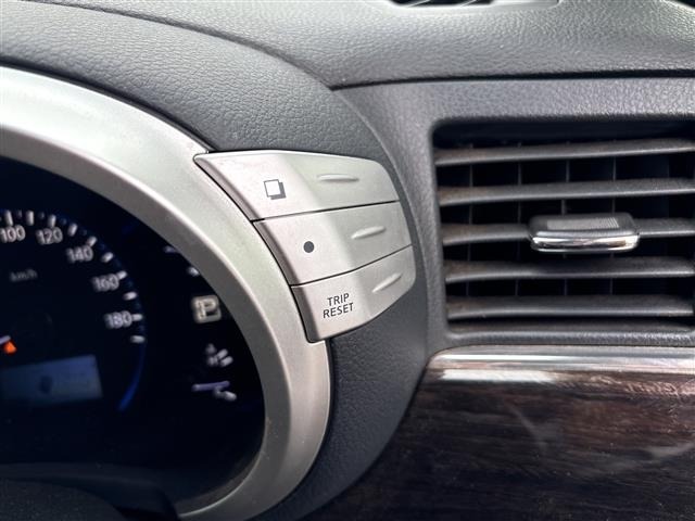 Nissan ELGRAND 2013 7594521-1