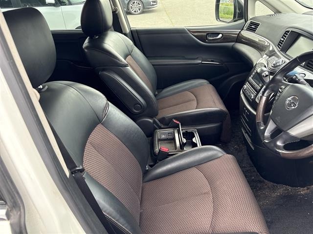 Nissan ELGRAND 2013 7594521-6