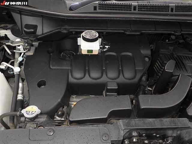 Nissan ELGRAND 2019 7594525-11