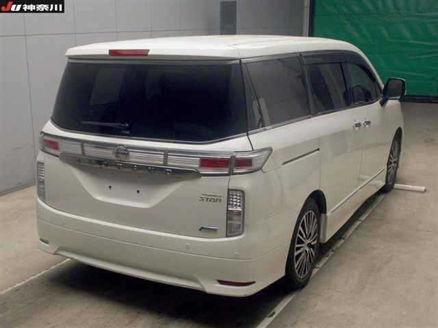 Nissan ELGRAND 2019 7594525-4
