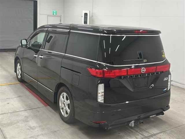 Nissan ELGRAND 2010 7594526-1