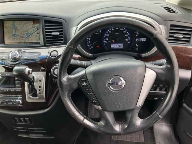Nissan ELGRAND 2010 7594526-3