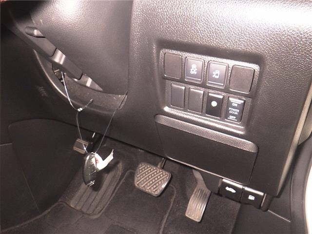 Nissan ELGRAND 2018 7594528-9