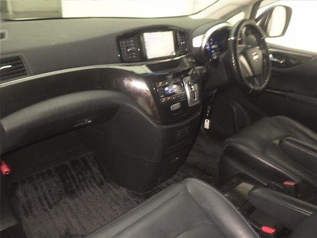 Nissan ELGRAND 2013 7594529-4