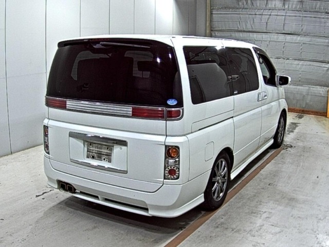 Nissan ELGRAND 2005 7594538-5