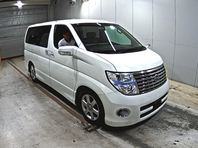 Nissan ELGRAND 2007 7594546-0