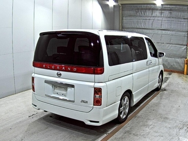 Nissan ELGRAND 2007 7594546-5