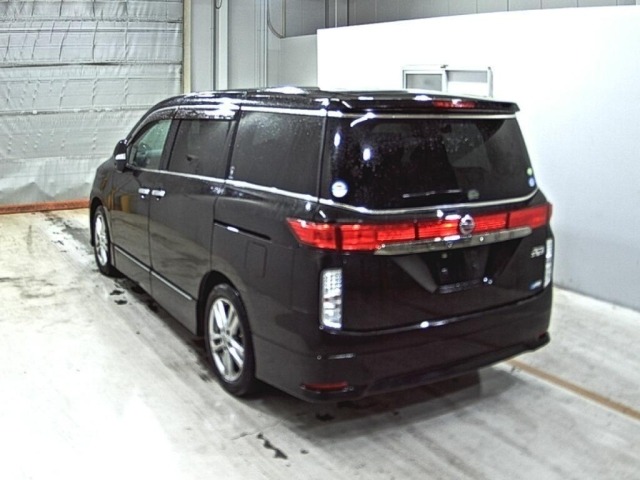 Nissan ELGRAND 2011 7594552-1