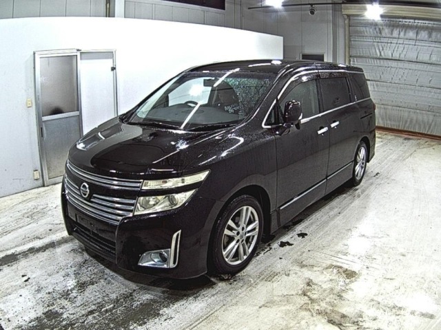 Nissan ELGRAND 2011 7594552-4
