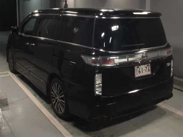 Nissan ELGRAND 2015 7594554-1