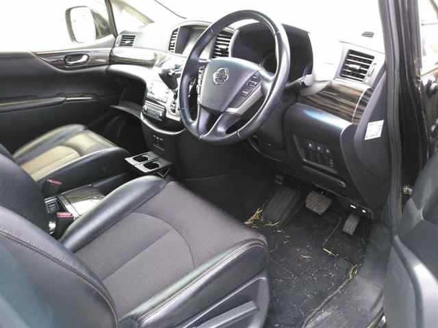 Nissan ELGRAND 2015 7594554-3