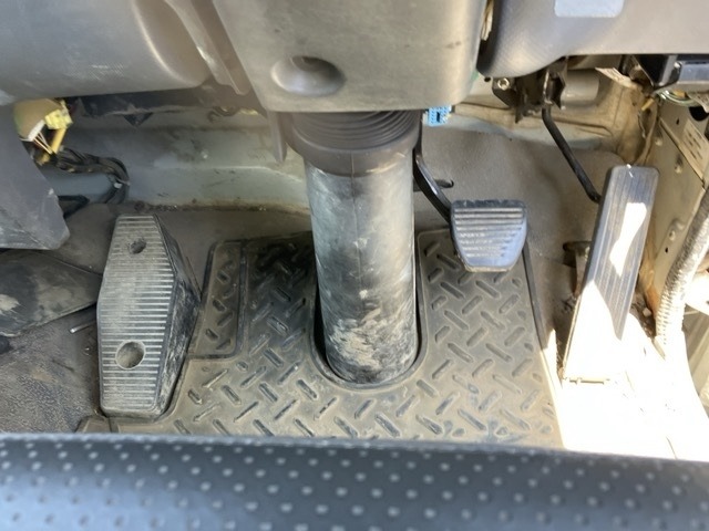 Isuzu FORWARD 2011 7587321-4