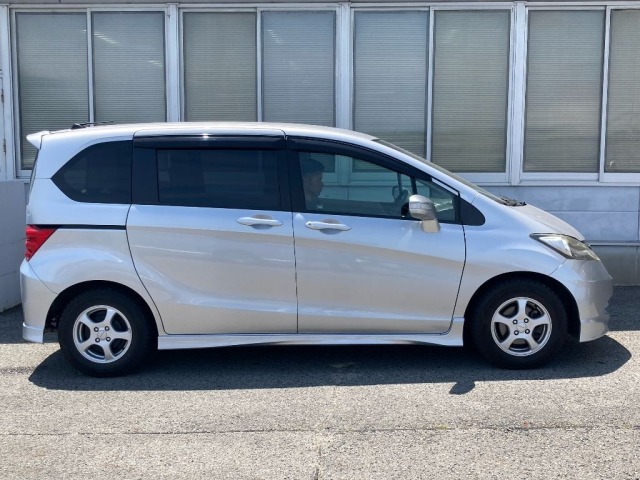 Honda FREED 2009 7570184-3